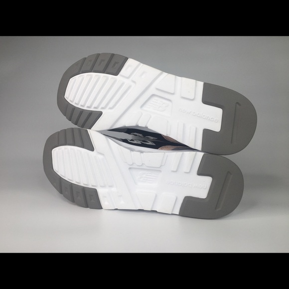 NEW BALANCE 997h CASUAL SNEAKERS - Picture 11 of 11